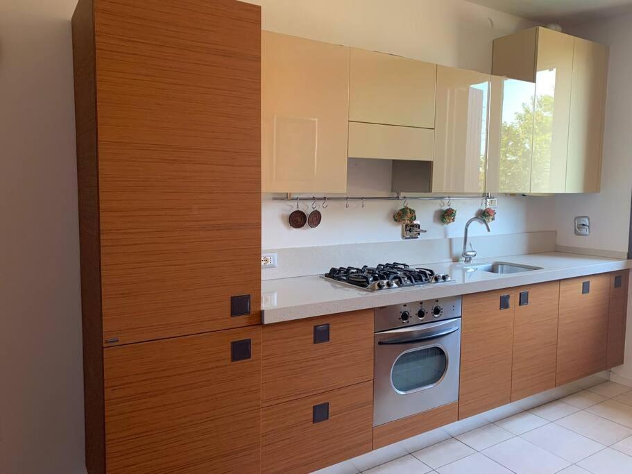 Appartamento Andrew'S House Con Parcheggio Privato Anzola dell'Emilia Bagian luar foto